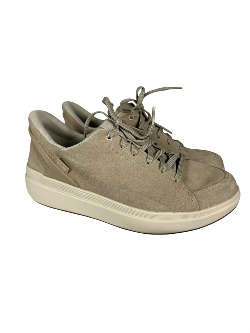 Kizik Women's Sydney Hands Free Slip On Suede Sneaker White Pepper 8 Wide
